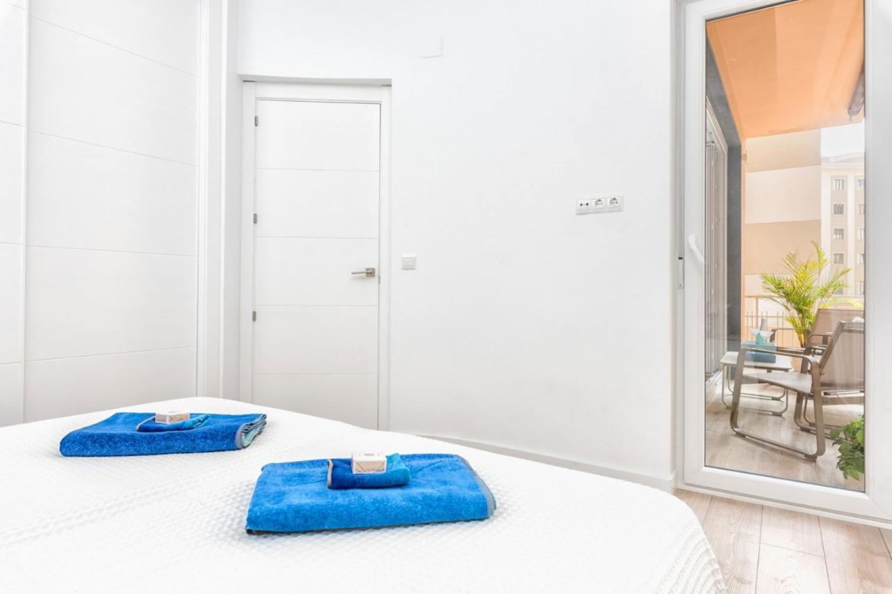 Pinzon Apartment In Malaga By Solaga Holiday Homes Ngoại thất bức ảnh